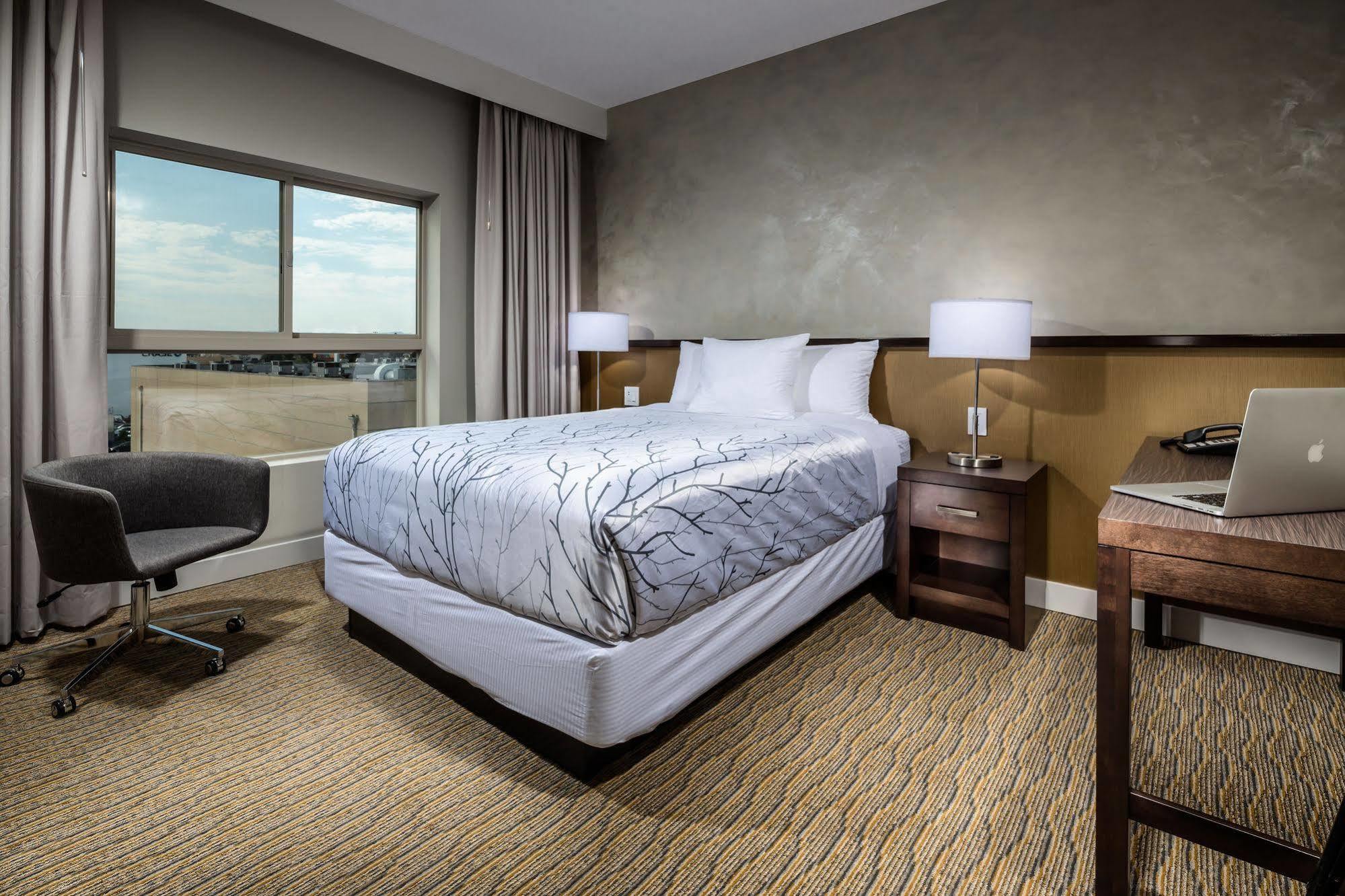 Hotel Aventura