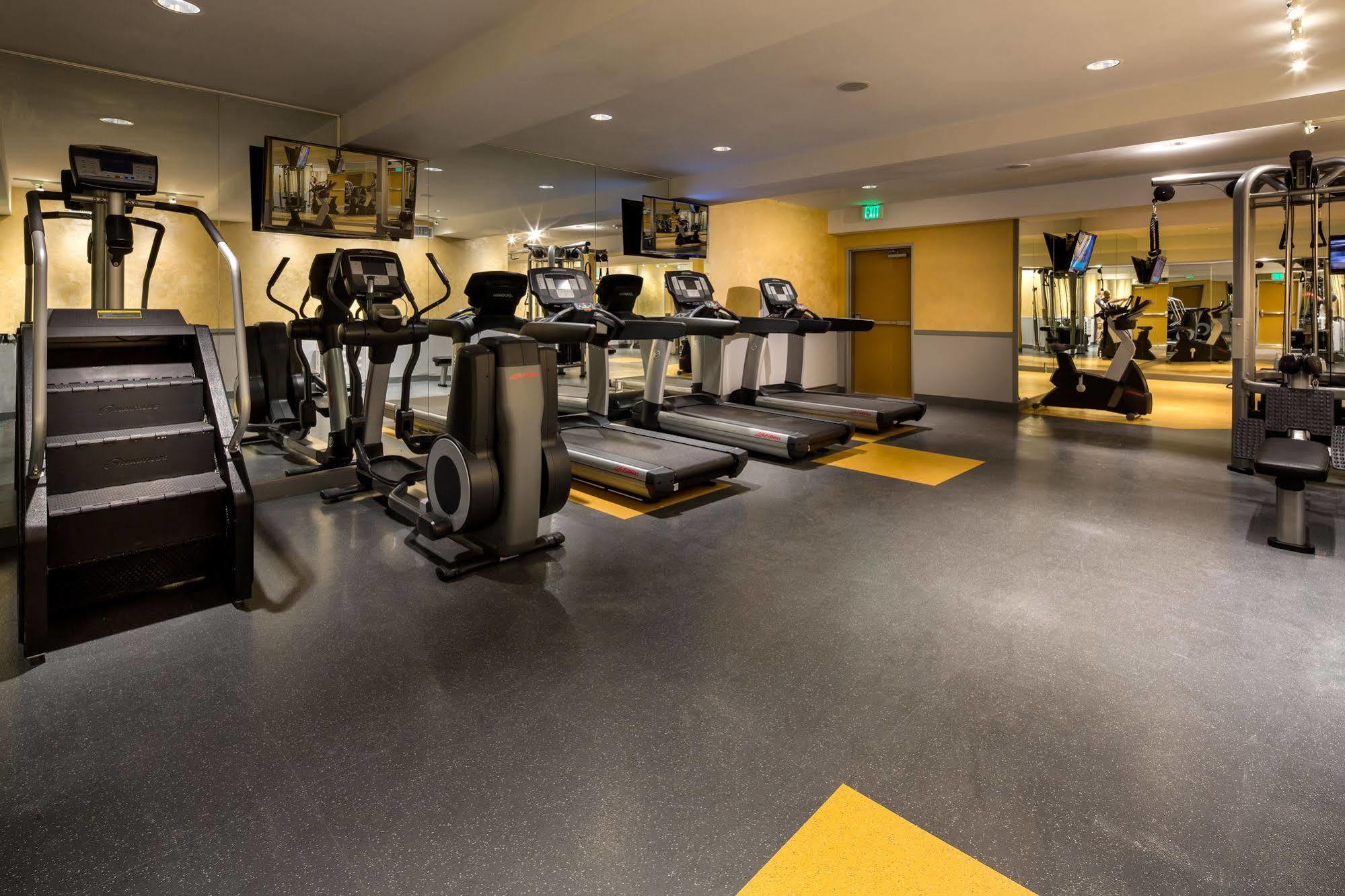 Aventura 3* Los Angeles