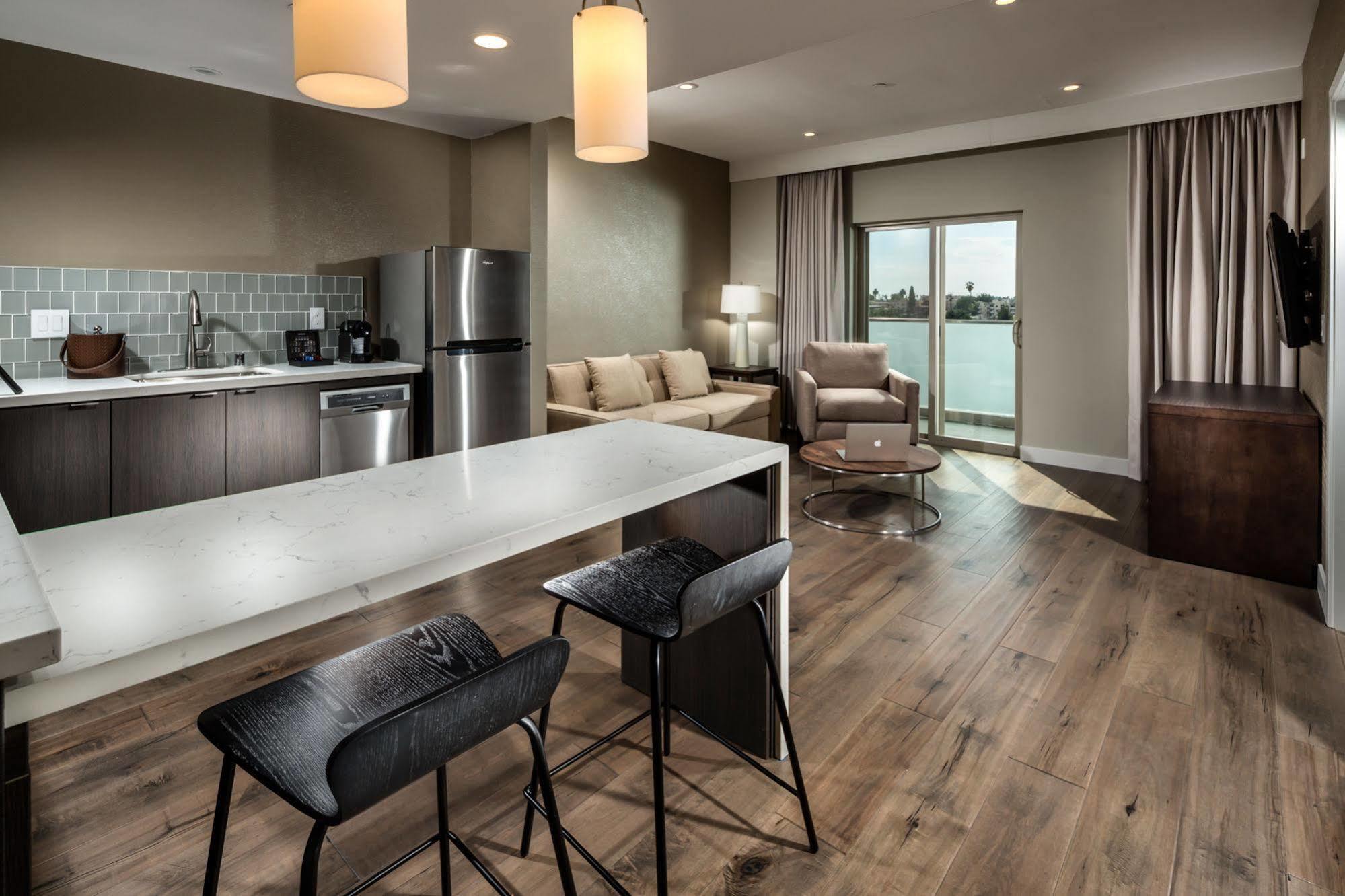 Aventura 3*
